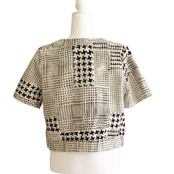 CAbi Jacket Black Cream Houndstooth Short Sleeve Zip Front Medium NWOT - Picture 5 of 13